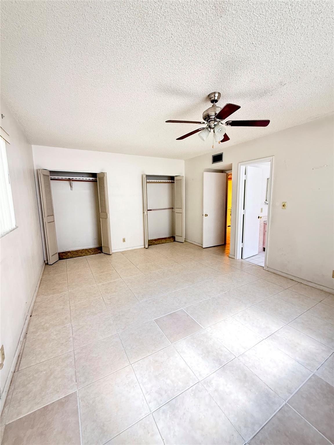 Castle Apts #5 Condo - Residential Lease