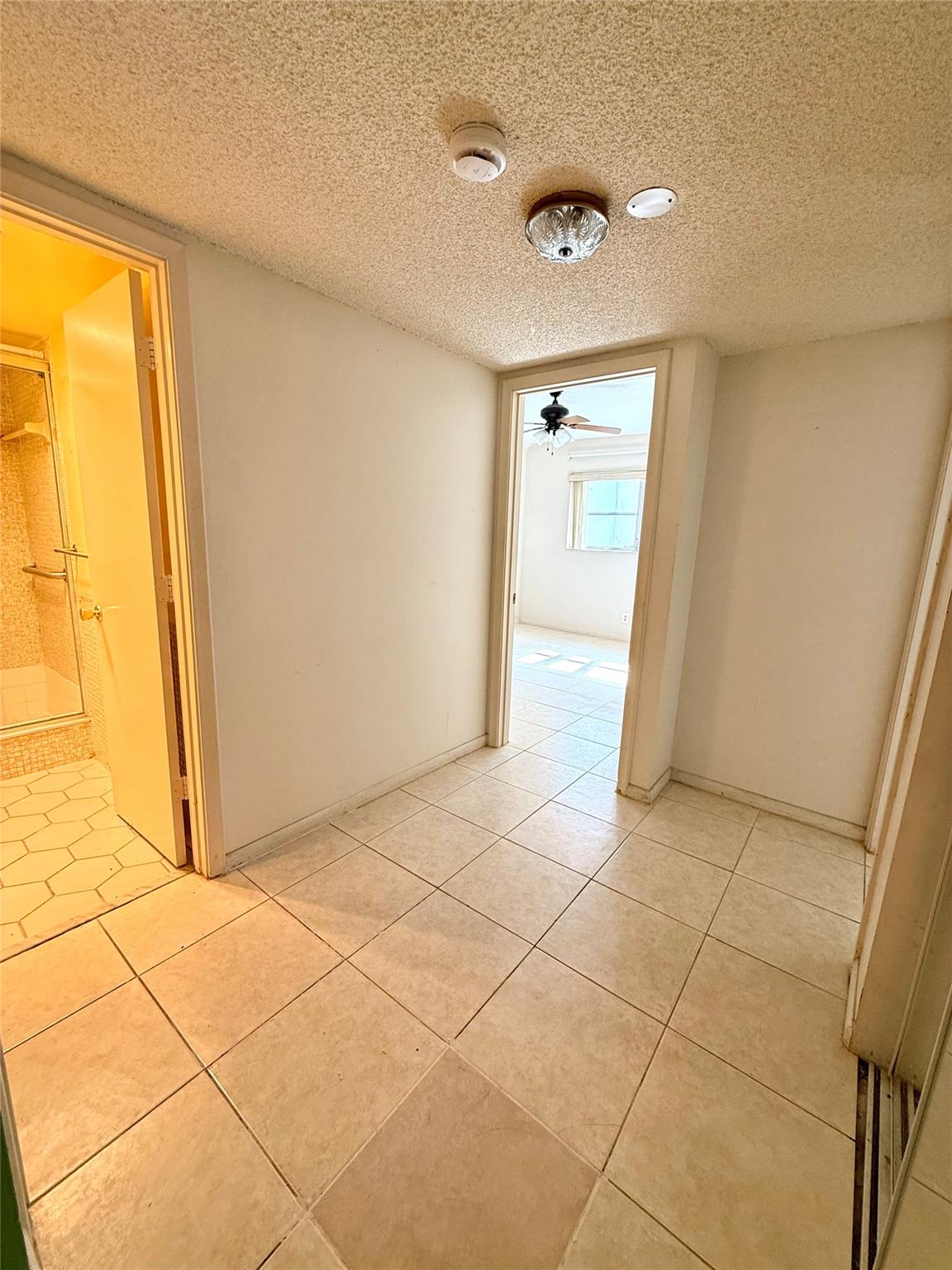 Castle Apts #5 Condo - Residential Lease