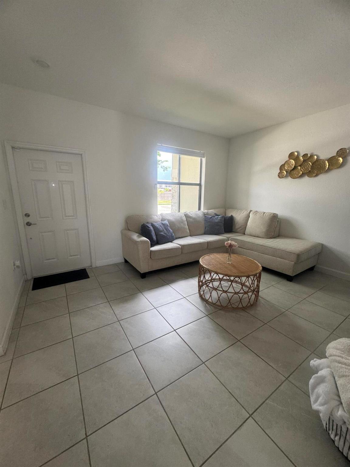 ENCLAVE SOUTH PHASE 2 - Residential