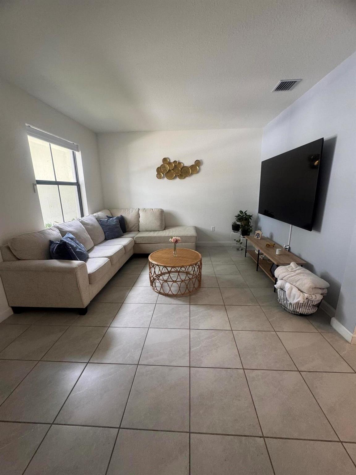 ENCLAVE SOUTH PHASE 2 - Residential