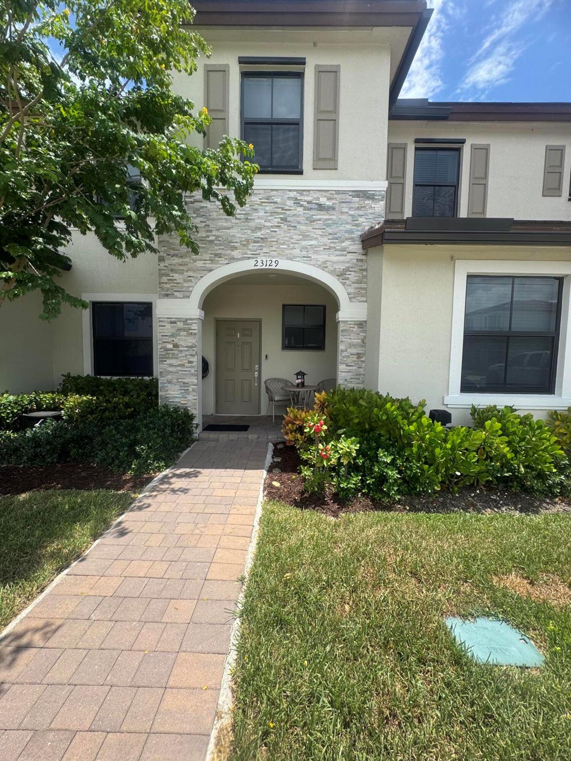 23129 SW 99 Street