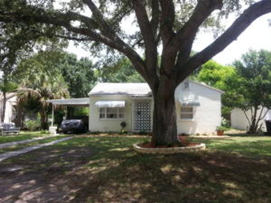 Come tour this gem today!  New roof in 2014.  AC installed 5 years ago.  Add your finishing touches to this quaint beauty.  Bike/Run to Historic Downtown Fort Pierce (less than 2 miles away).Fireplace and window/wall AC units are not functional.  Measurements are approximate.  Please verify.