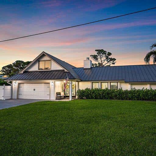 Photo of 124 Fairview E, Tequesta, FL 33469 (MLS # R10951150)