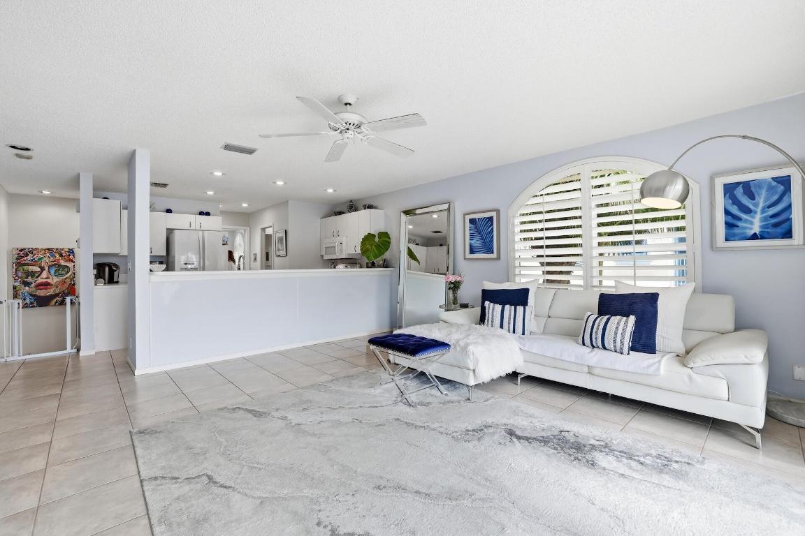 2049 SE 6th Street F