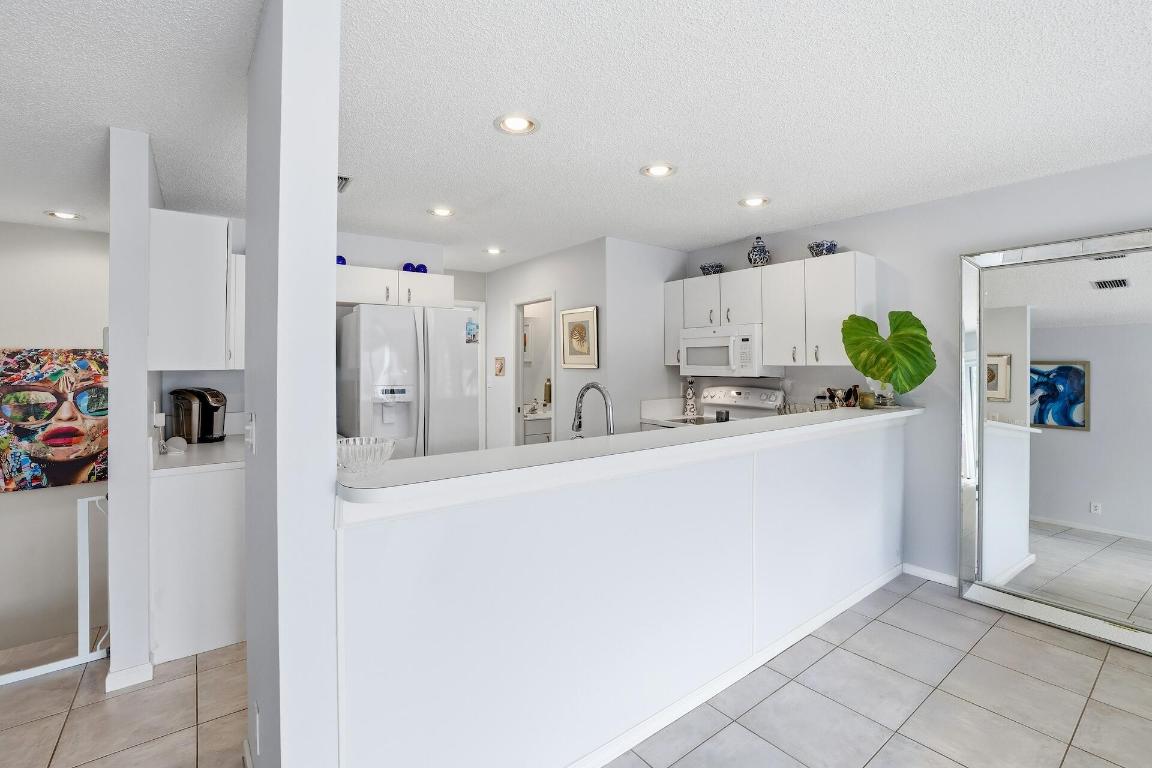 2049 SE 6th Street F