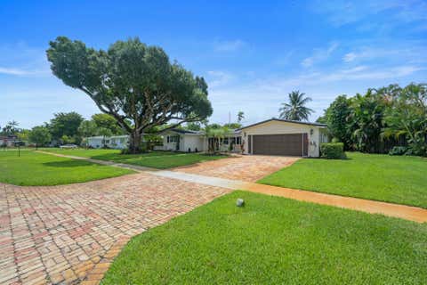 Tiny photo for 6850 NW 7th Street, Plantation, FL 33317 (MLS # B26033707)