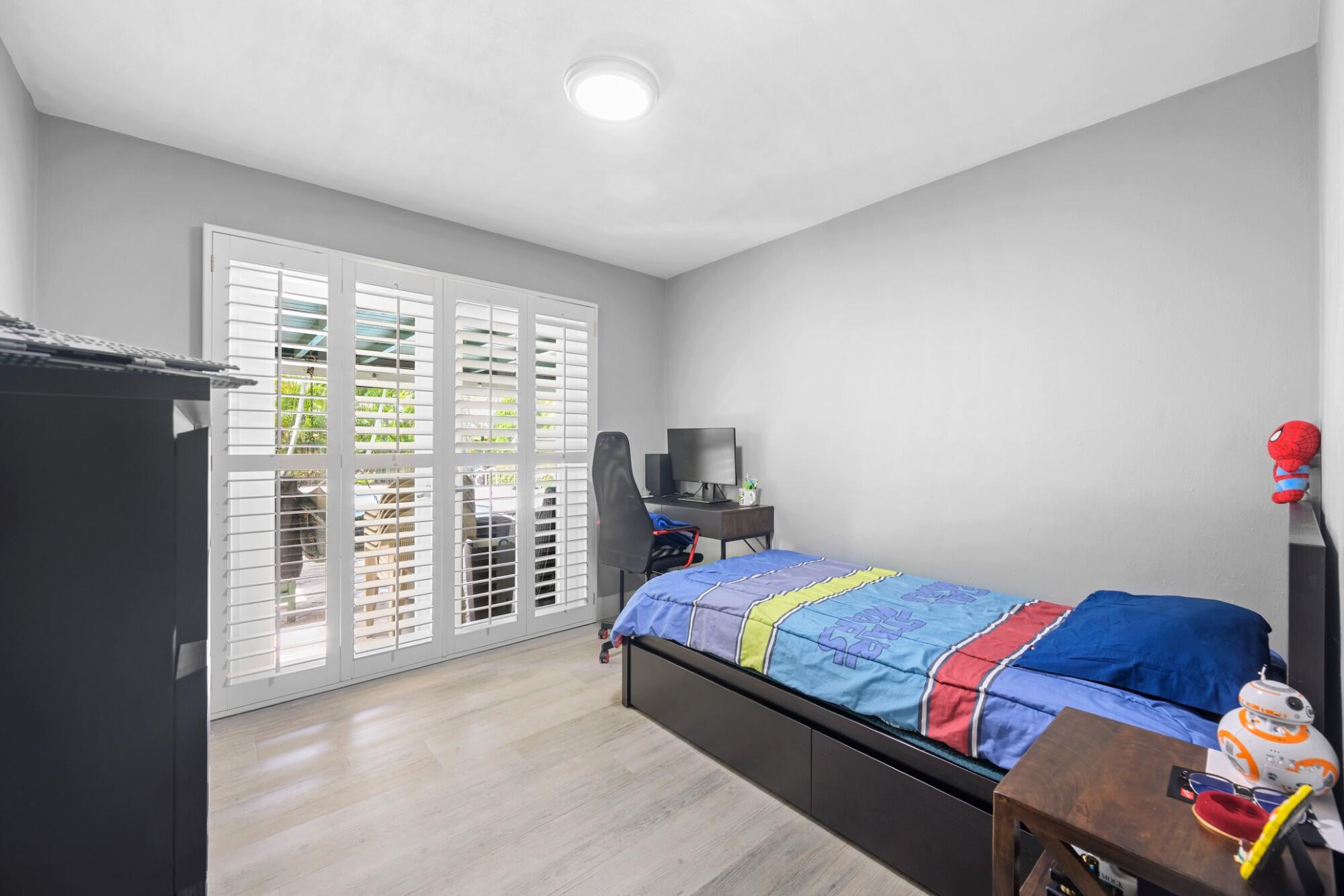 PLANTATION GARDENS SEC 5 - Residential
