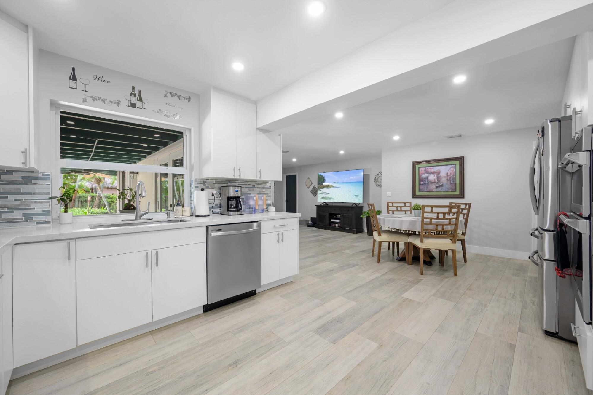 6850 NW 7th Street