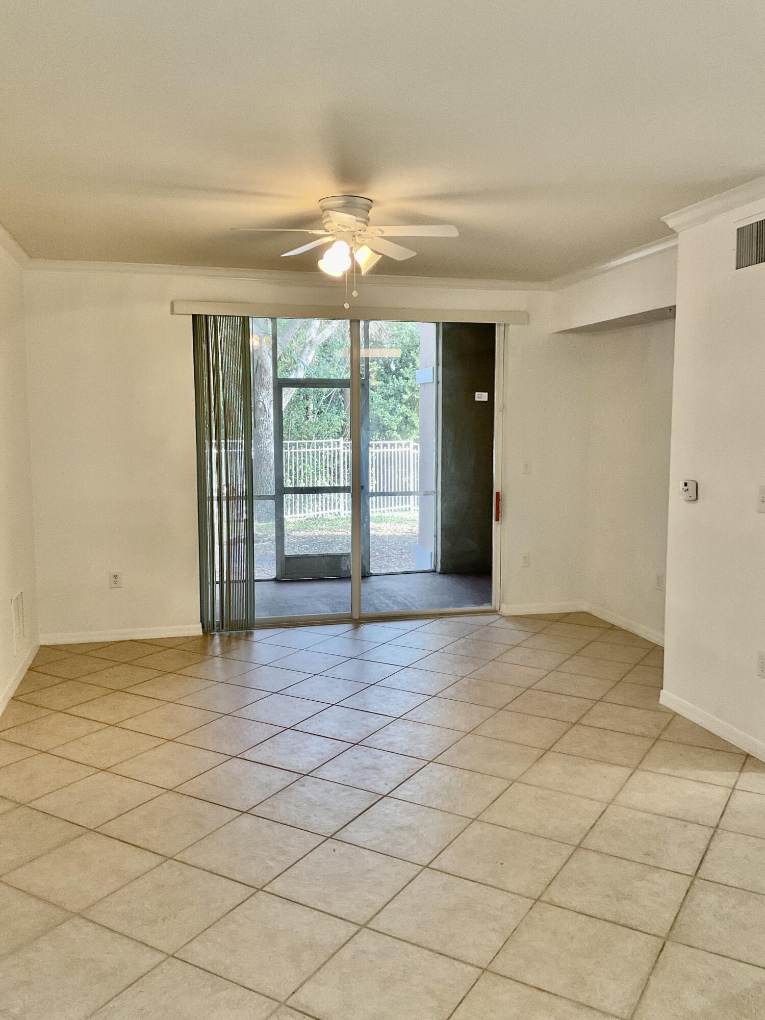 VILLAS AT EMERALD DUNES CONDO - Residential Lease