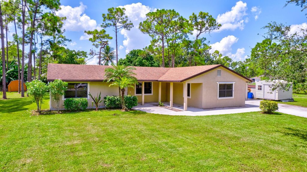 Photo of 16978 N 78th Road N, Loxahatchee, FL 33470 (MLS # R11012638)