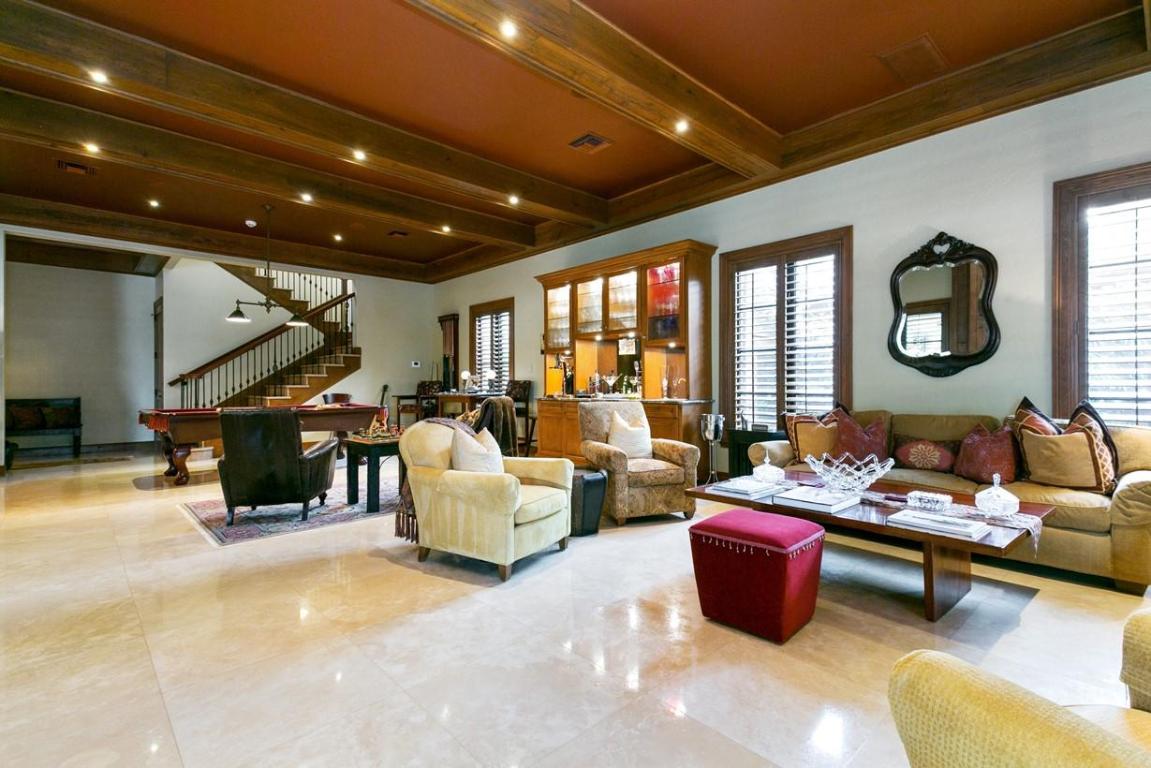 HARBOR EST - Residential