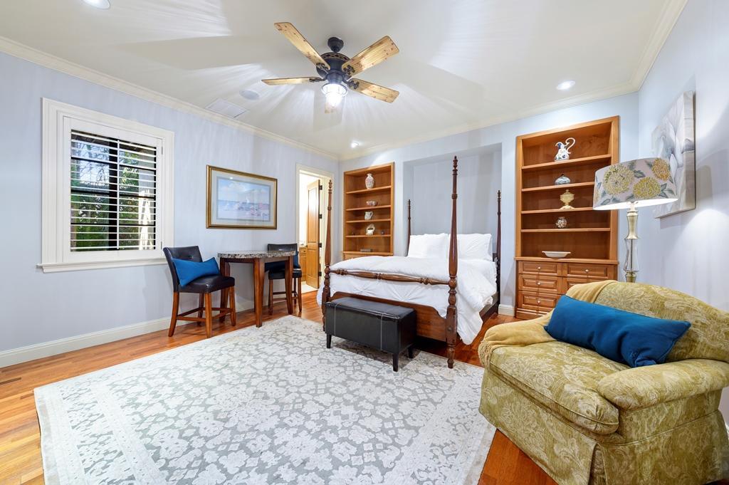 HARBOR EST - Residential