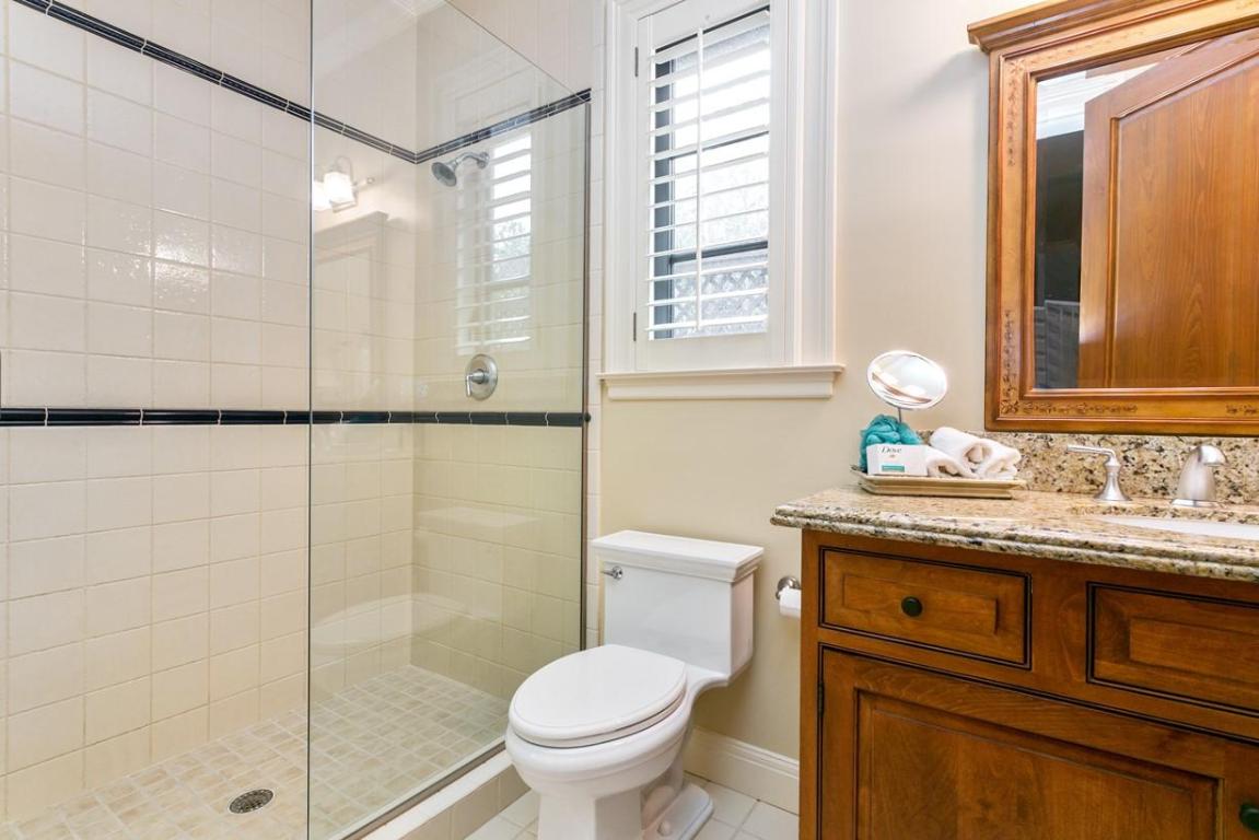 HARBOR EST - Residential