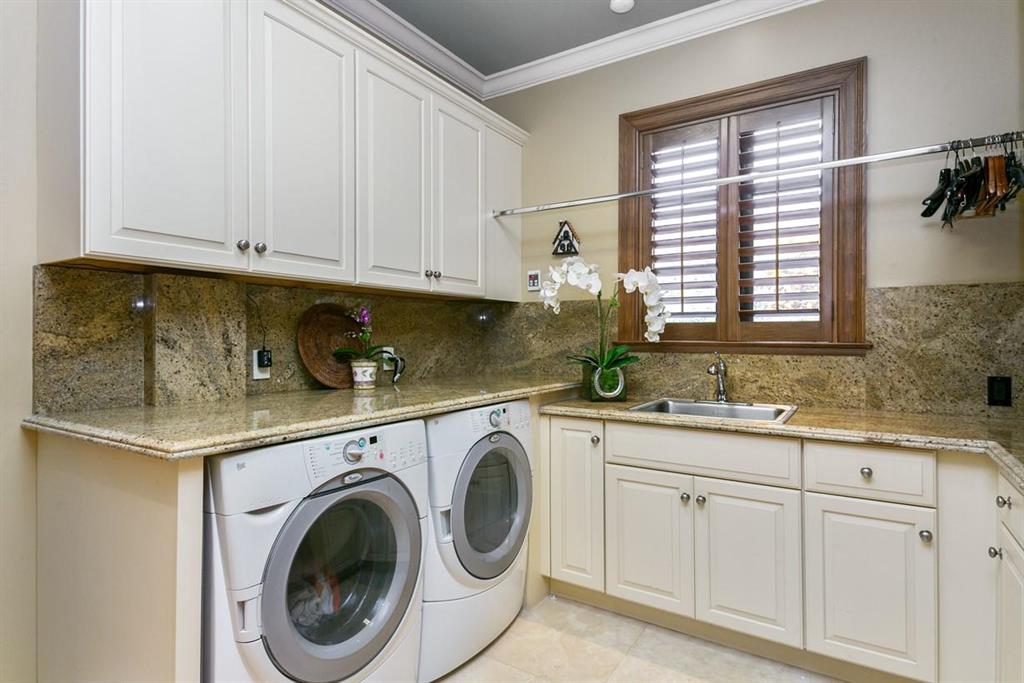 HARBOR EST - Residential