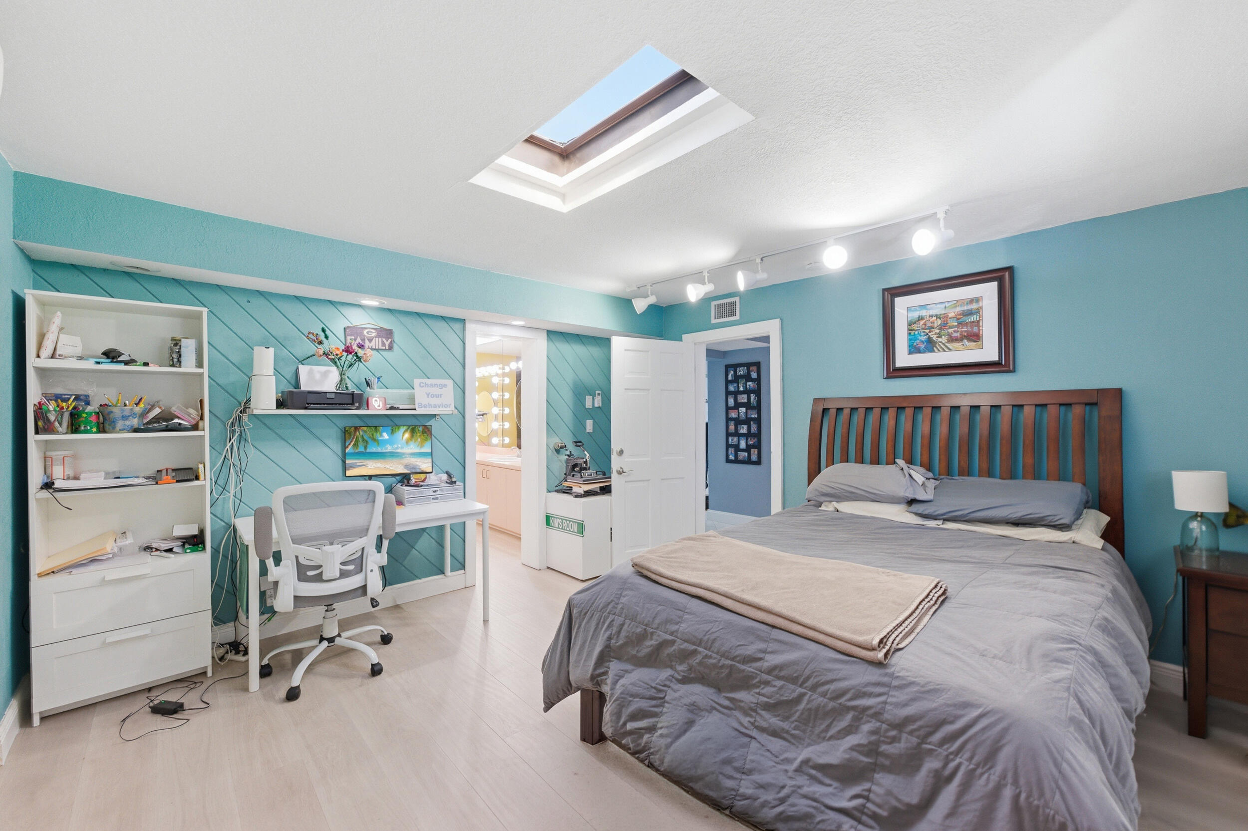 RAMBLEWOOD - Residential