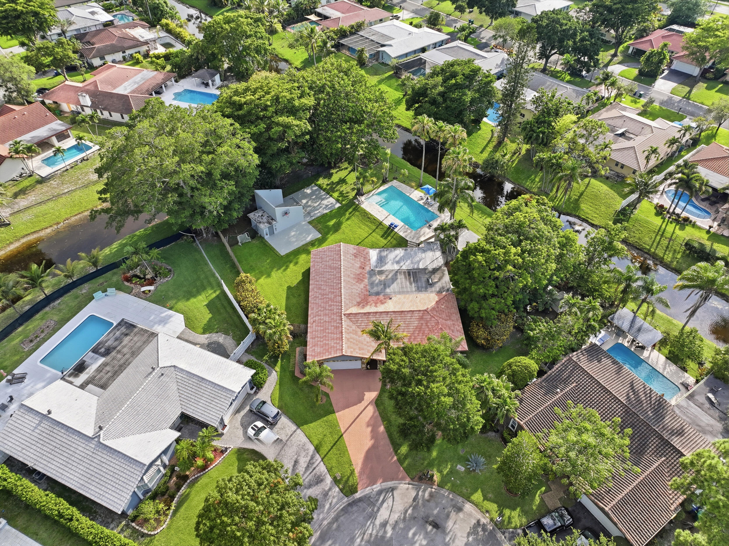 RAMBLEWOOD - Residential