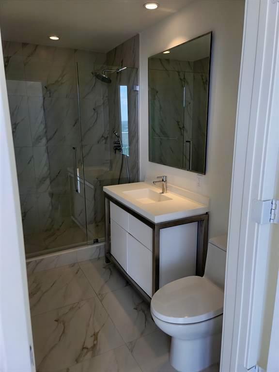 METROPICA NORTH TOWER ONE - Residential