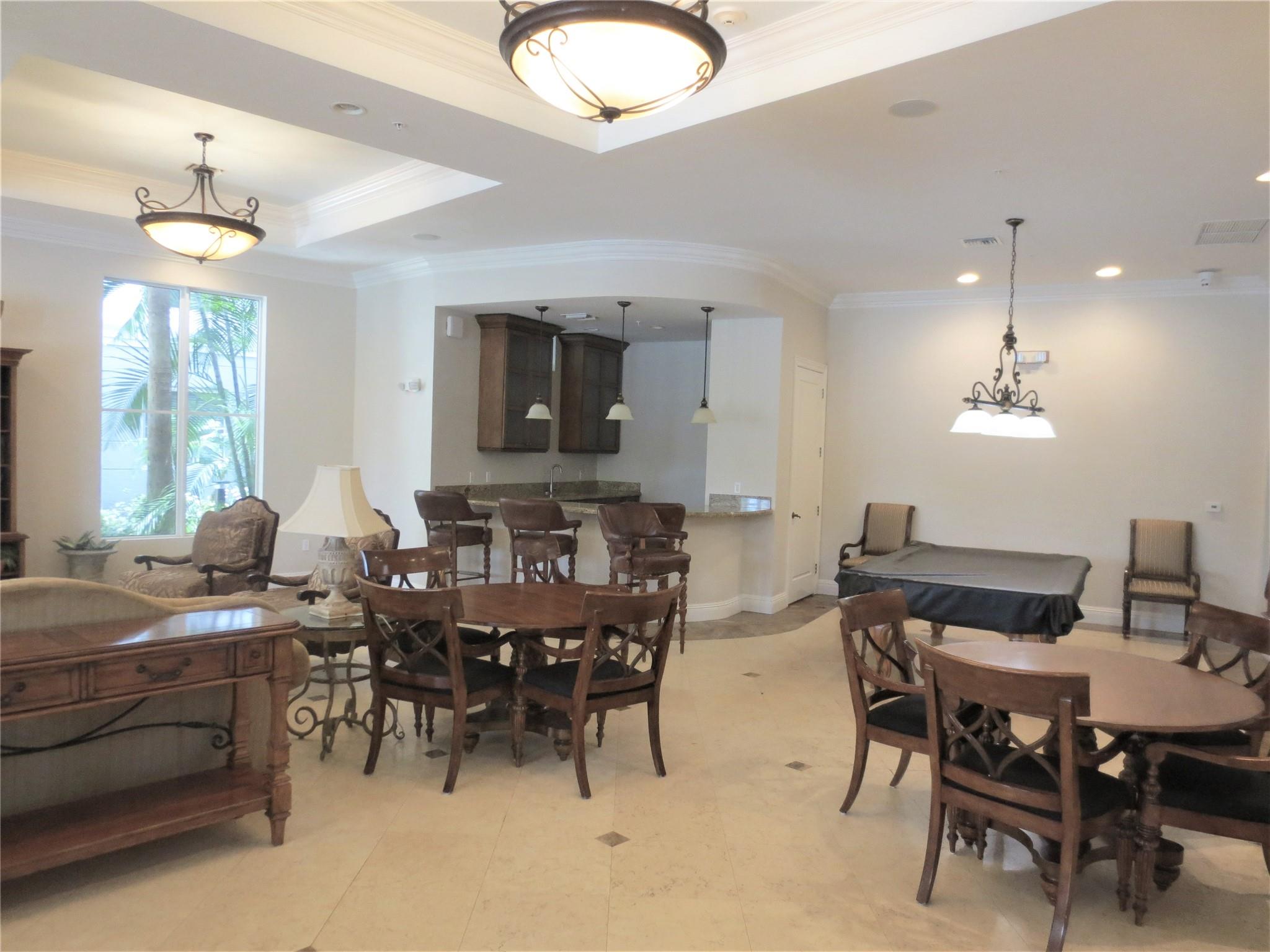 Vizcaya Lakes - Residential