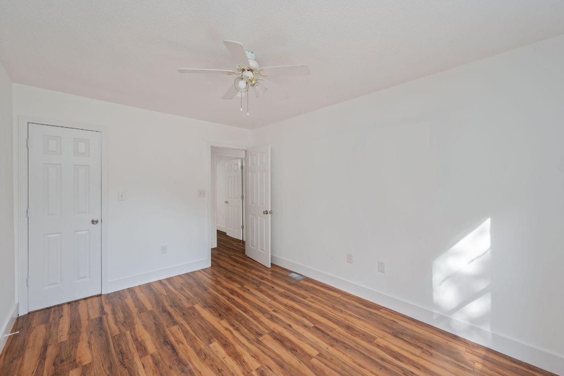 VALPARAISO PINECREST #5 - Residential