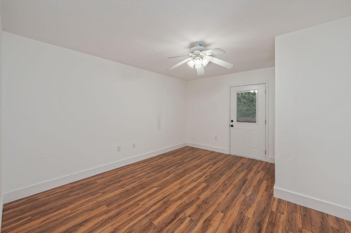 VALPARAISO PINECREST #5 - Residential