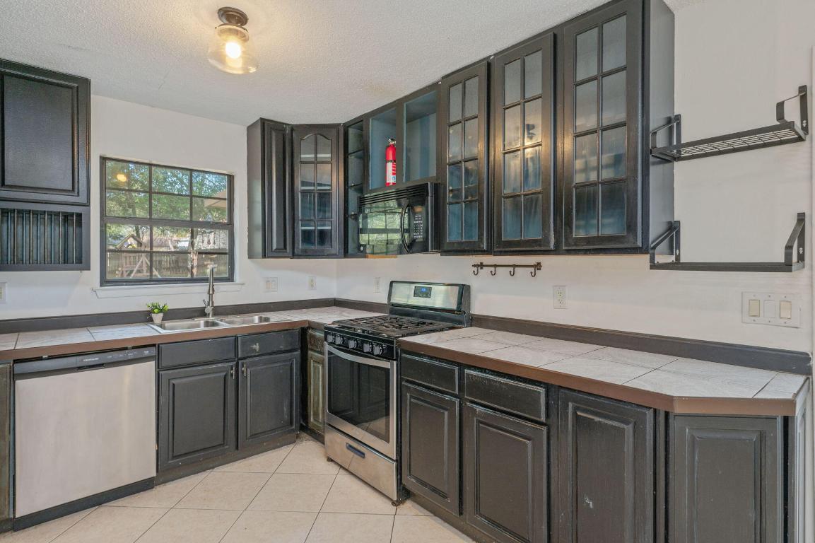 VALPARAISO PINECREST #5 - Residential