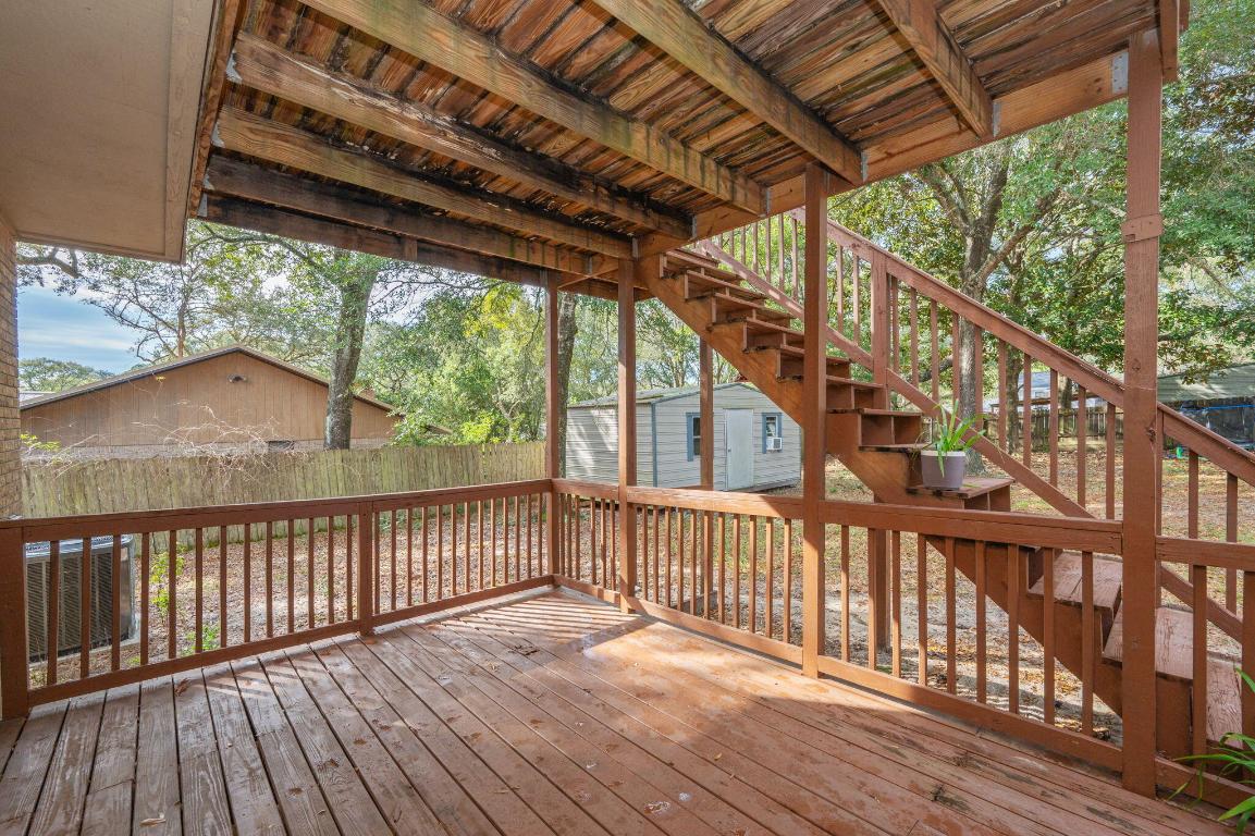 VALPARAISO PINECREST #5 - Residential