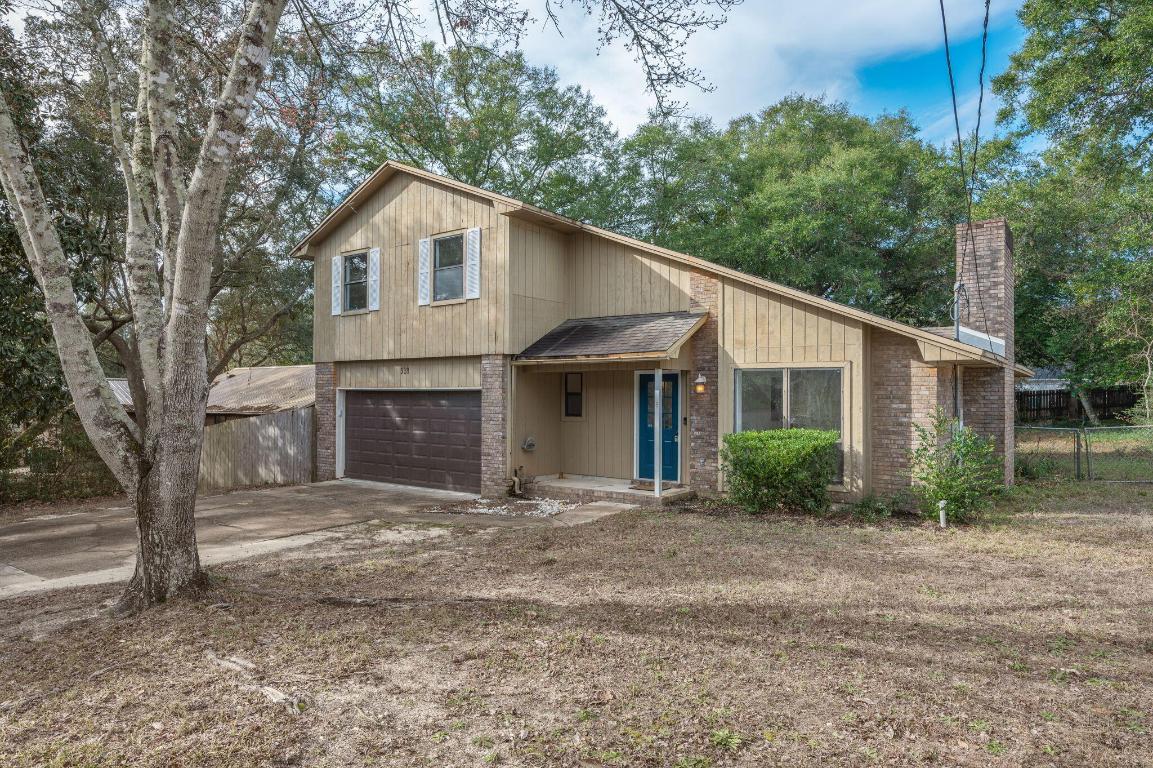 VALPARAISO PINECREST #5 - Residential