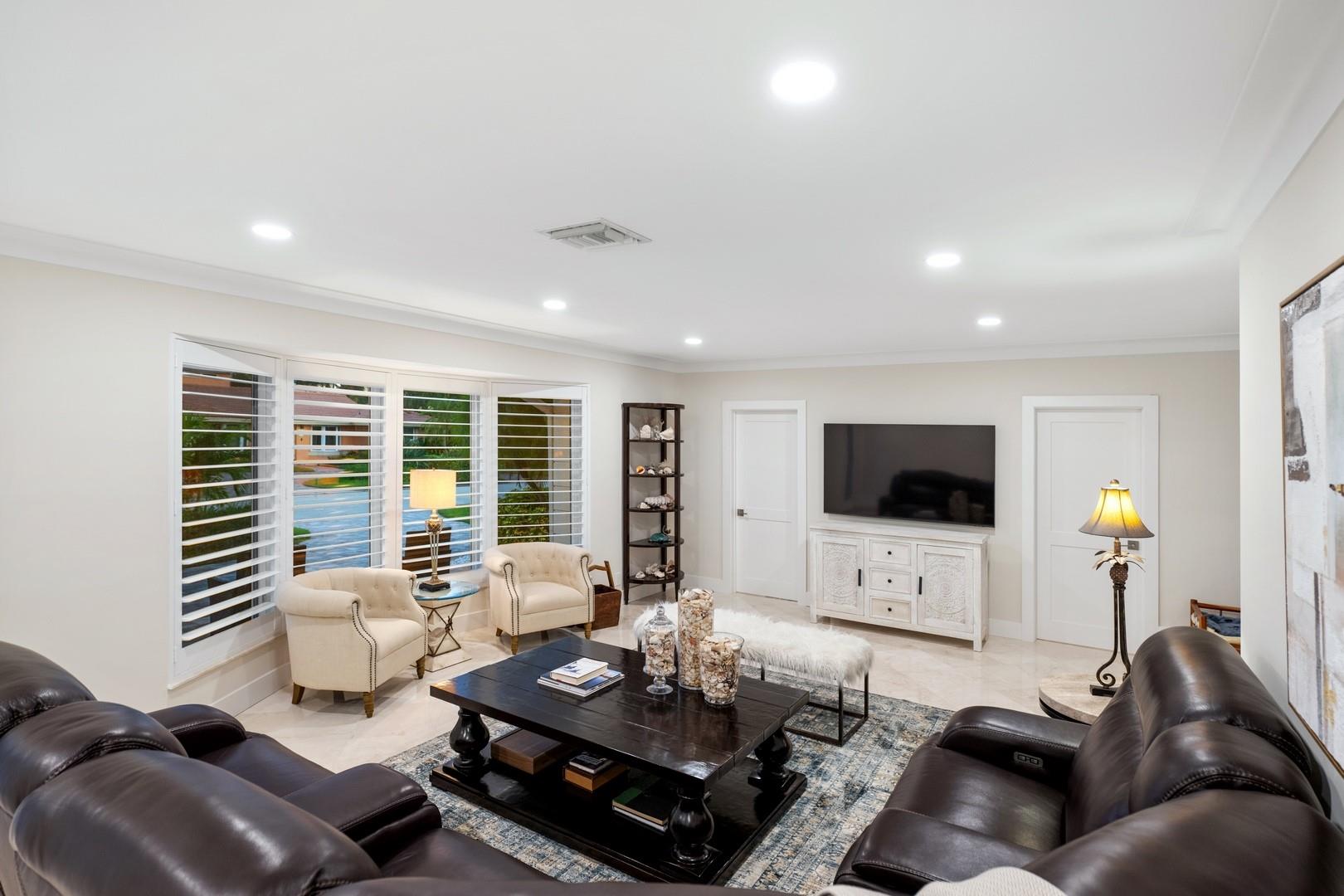 LANDINGS - Residential