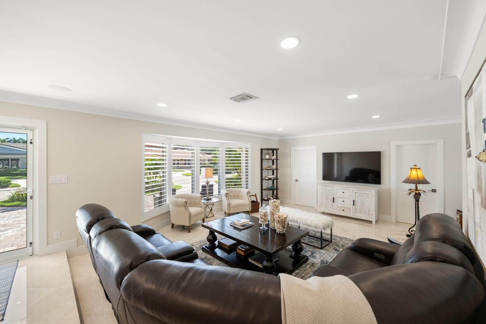 LANDINGS - Residential