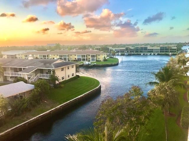 WATERFORD POINT - Residential