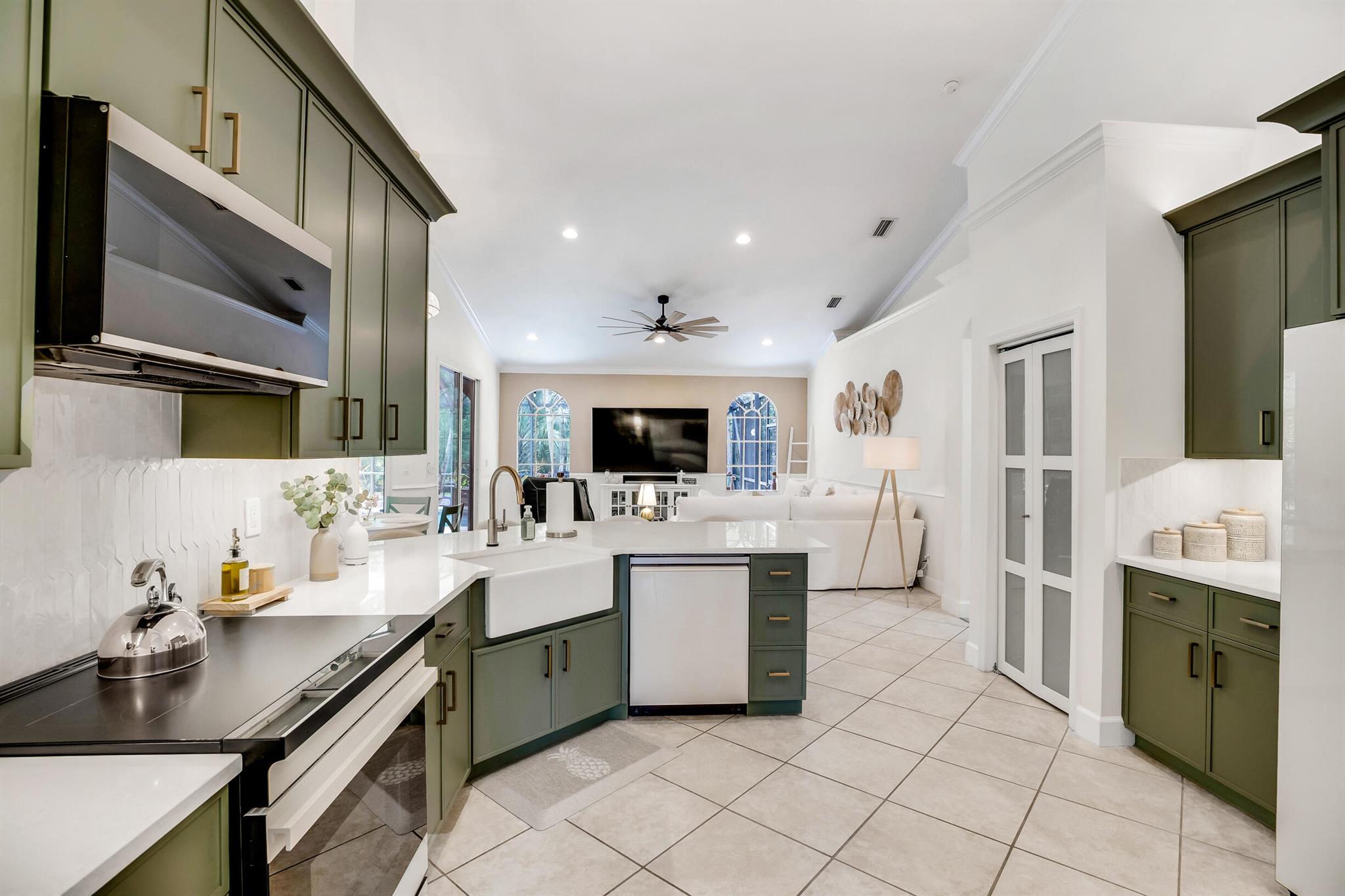 SAWGRASS LAKES PHASE 4 - Residential