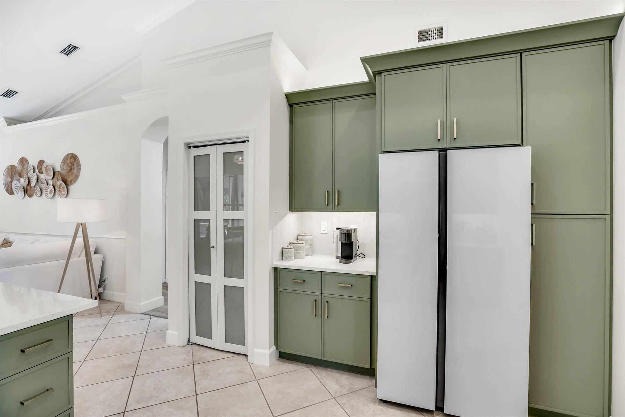 SAWGRASS LAKES PHASE 4 - Residential