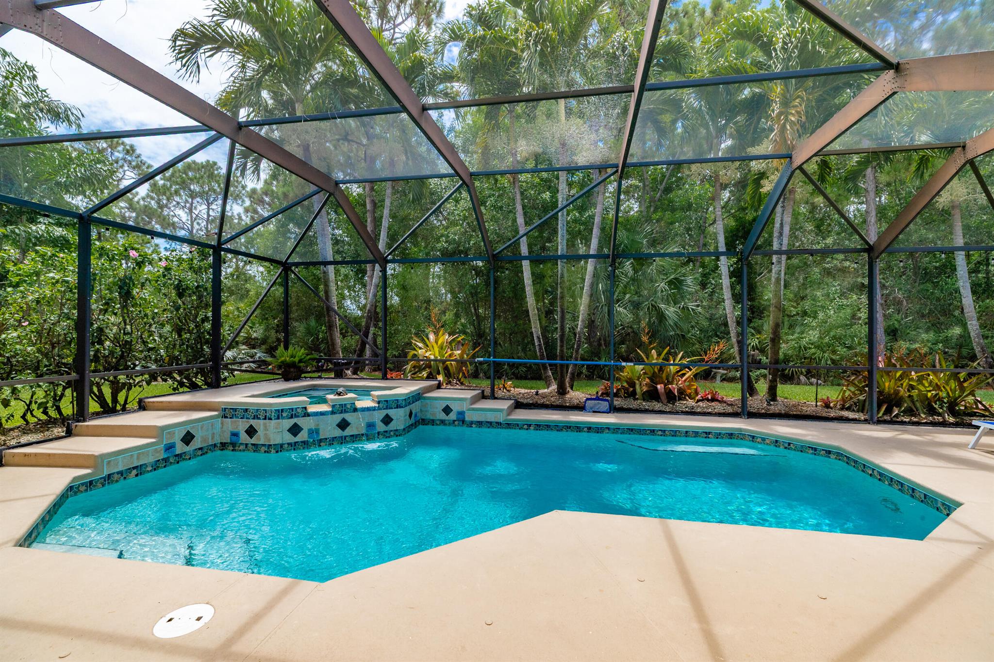 SAWGRASS LAKES PHASE 4 - Residential
