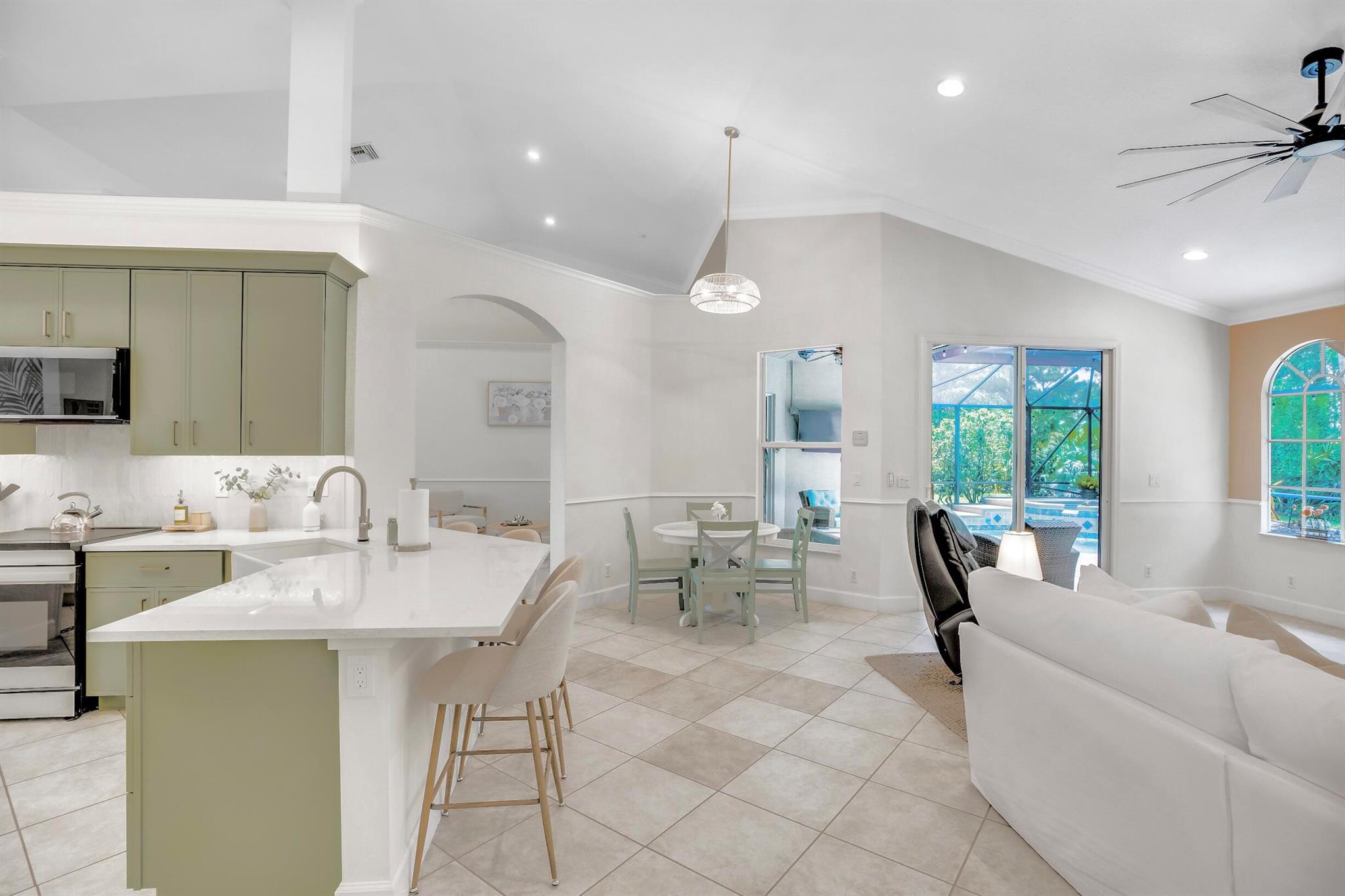 SAWGRASS LAKES PHASE 4 - Residential