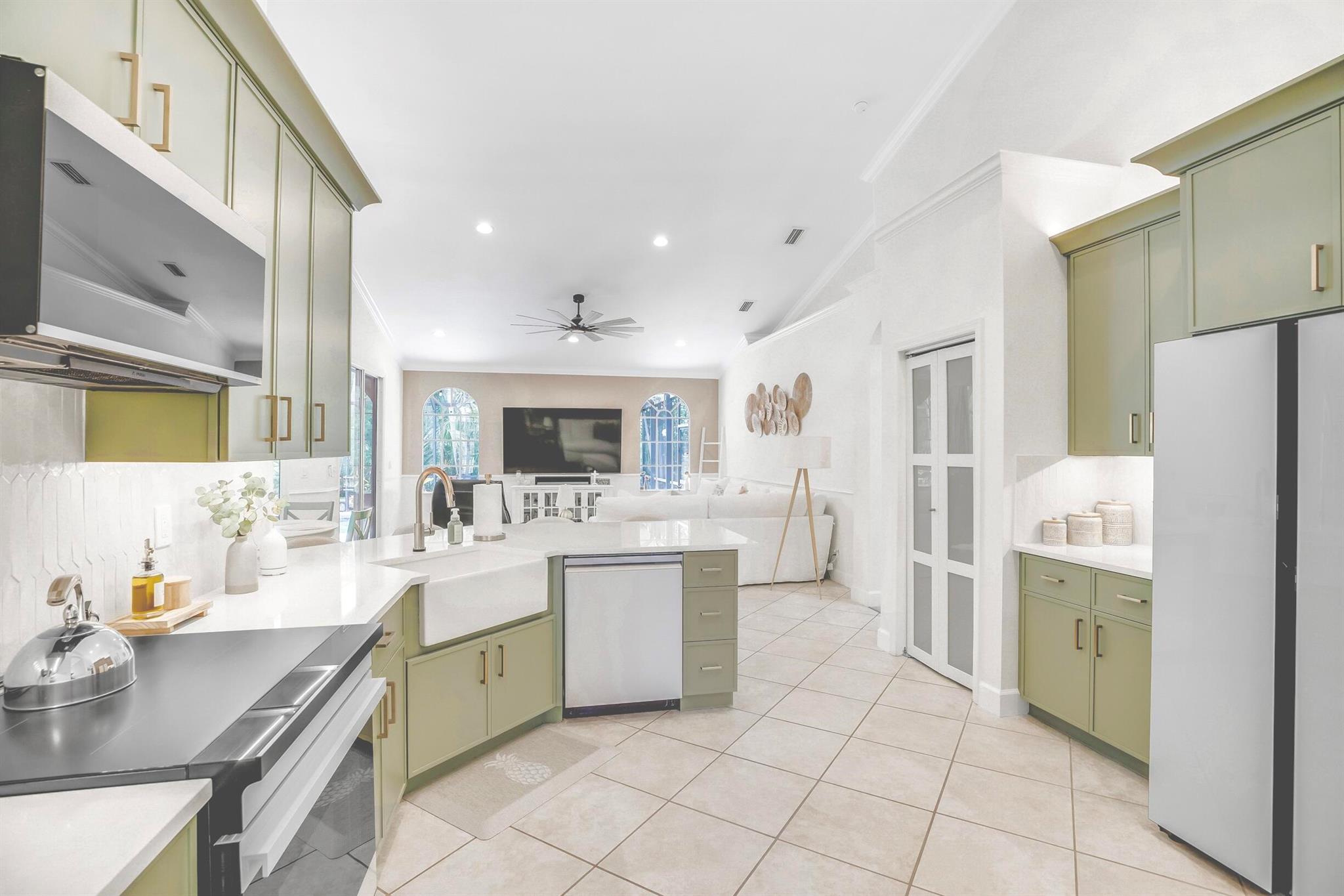 SAWGRASS LAKES PHASE 4 - Residential