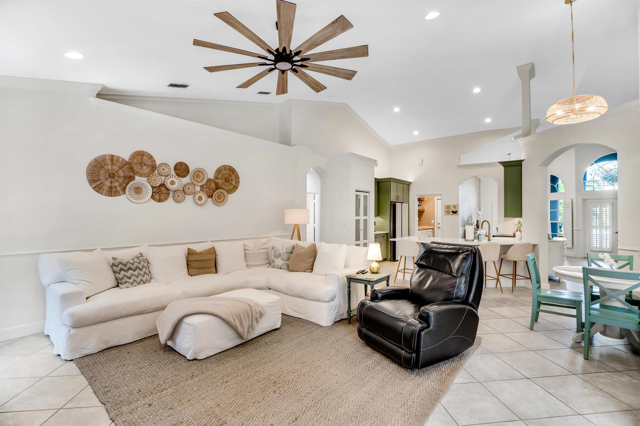 SAWGRASS LAKES PHASE 4 - Residential