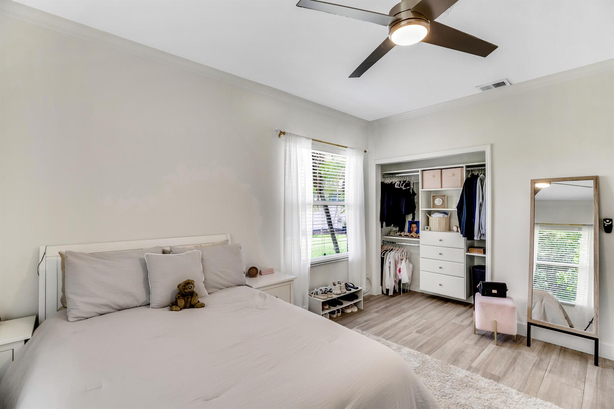 SAWGRASS LAKES PHASE 4 - Residential