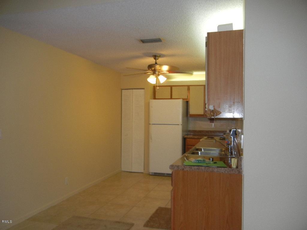 PARK AT WINDWOOD CONDO - Residential Lease
