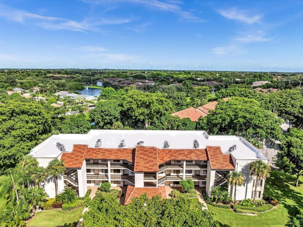 Photo of 10143 Mangrove 203 Drive #203, Boynton Beach, FL 33437 (MLS # R11090960)