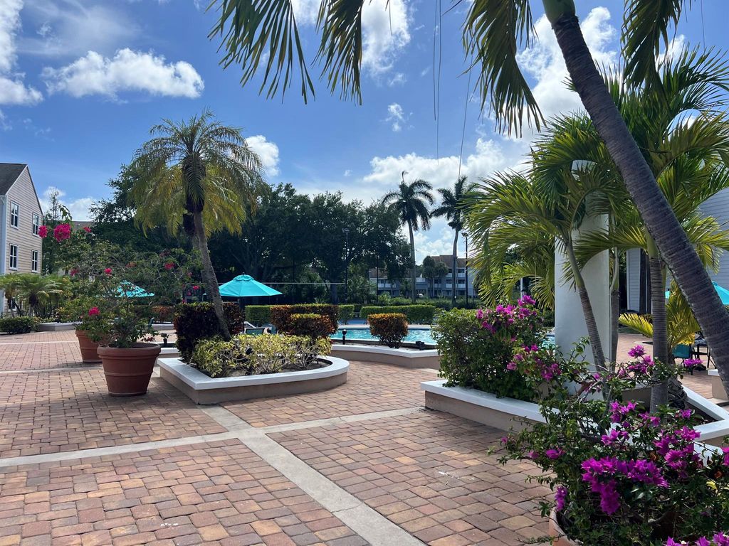 Photo of 2307 N Congress 11 Avenue #11, Boynton Beach, FL 33426 (MLS # R11108450)