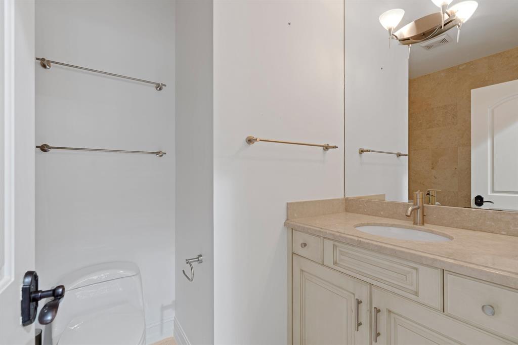 EL CID IN - Residential