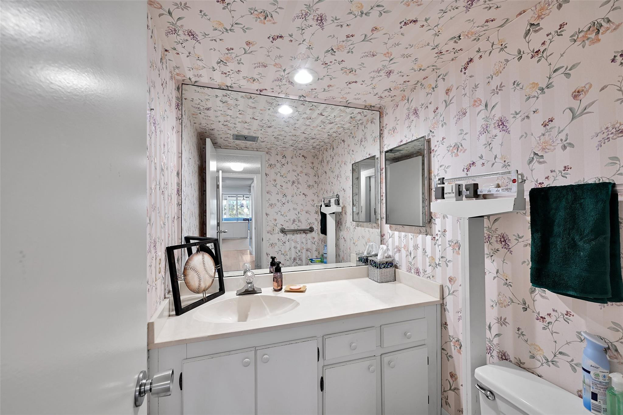 PALM AIRE COUNTRY CLUB - Residential