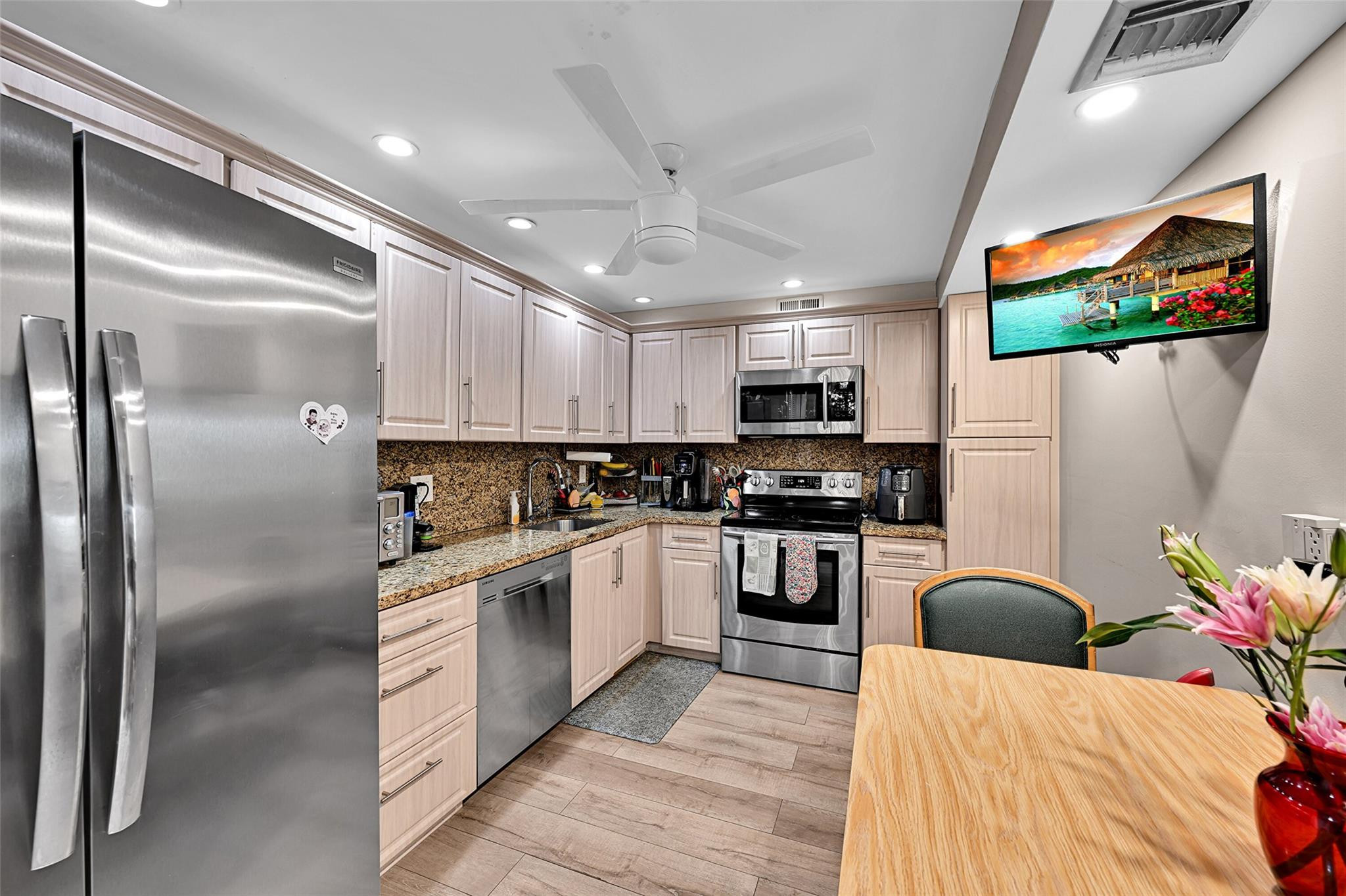 PALM AIRE COUNTRY CLUB - Residential