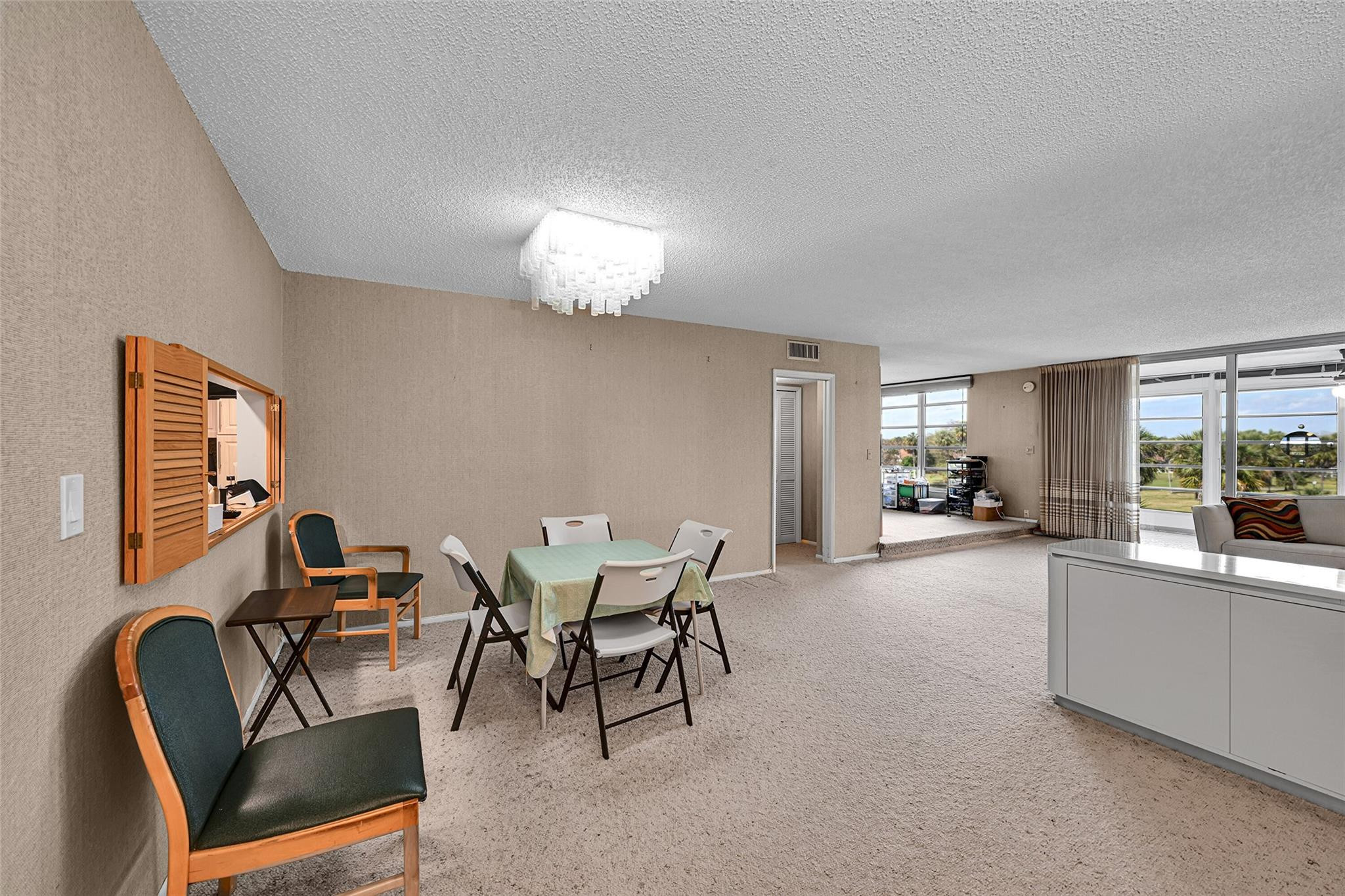 PALM AIRE COUNTRY CLUB - Residential