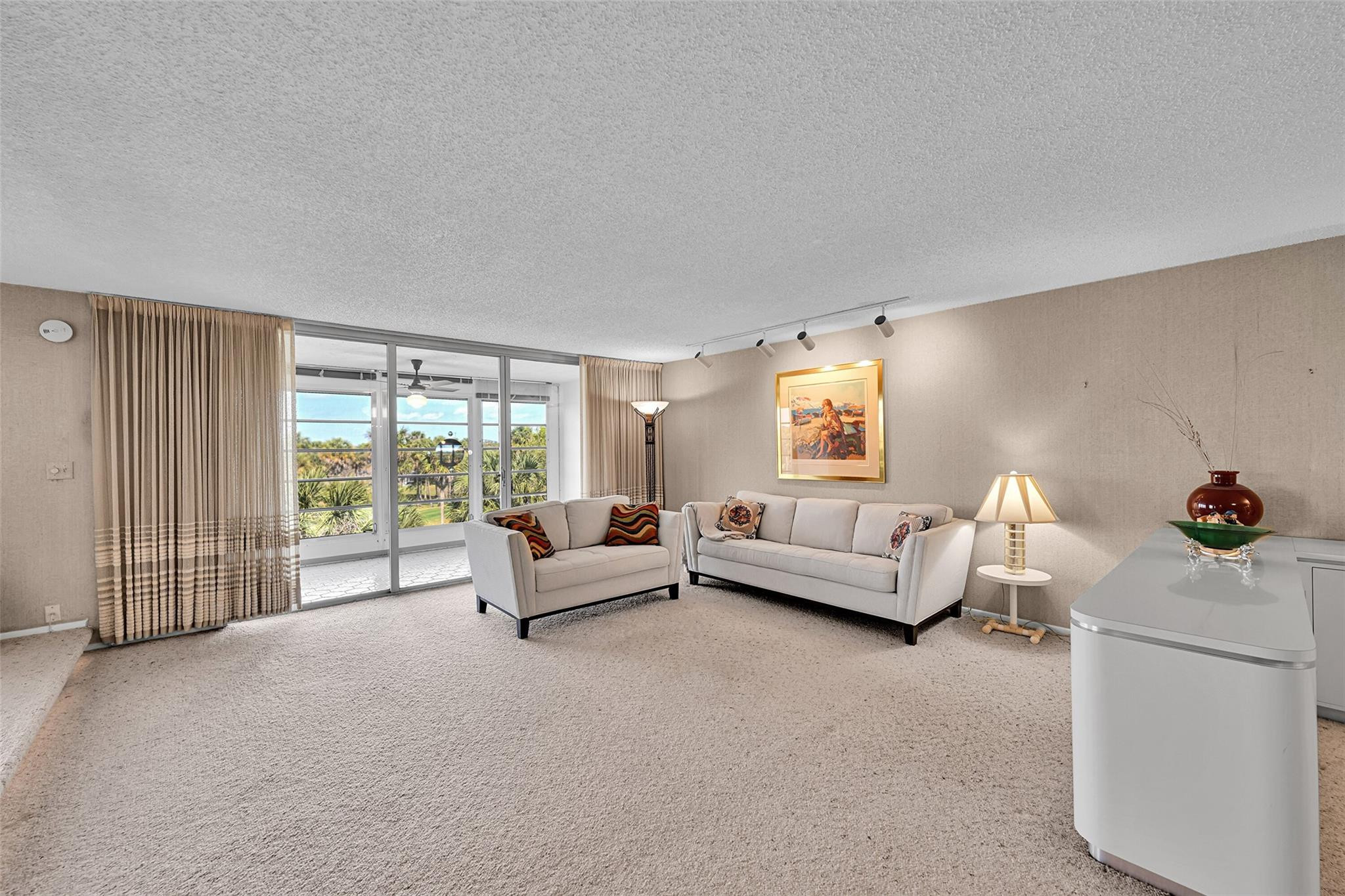 PALM AIRE COUNTRY CLUB - Residential