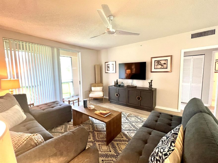 Exquisite 2 bedroom 2 bathroom apartment in Saint Andrews at the Polo Club, the best apartment community in Wellington. Renovated to perfection, the stunning apartment offers two suite bedrooms. The master bedroom has a king size bed and its own bathroom. The second bedroom has two full size bedrooms, a walk-in closet and its own bathroom. The kitchen has been remodeled and features Stainless Steel appliances, and finest finishes. Just off the kitchen is the open and bright dining and living area with a covered balcony. Conveniently located near all equestrian venues. Call today to schedule a showing.