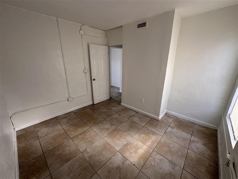 COLLEGE TRACT - Residential Income