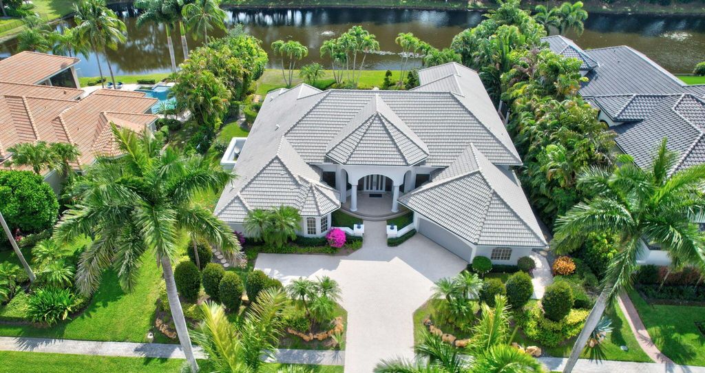 Photo of 17652 Lake Estates Drive, Boca Raton, FL 33496 (MLS # R11083091)