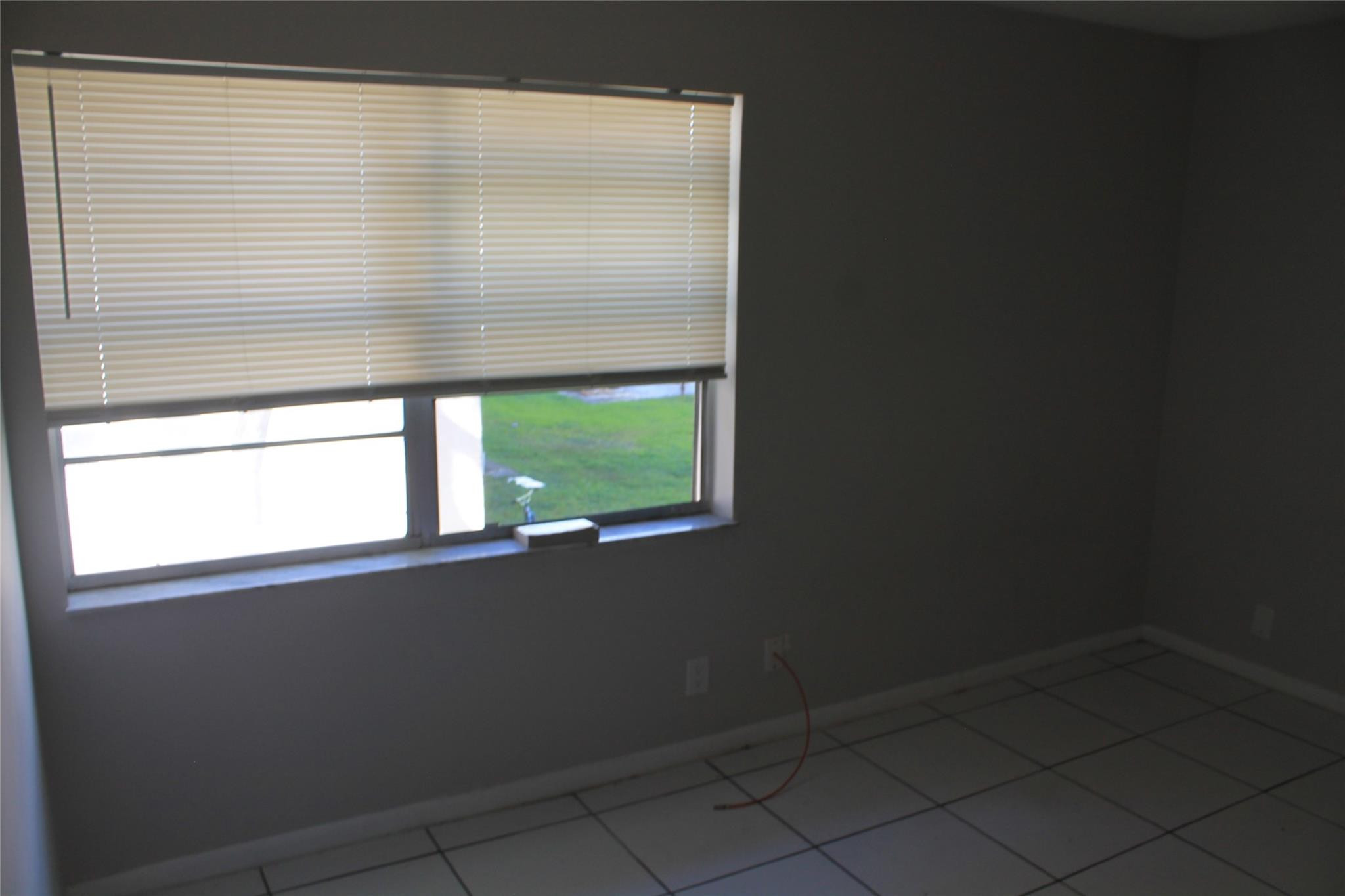 COUNTRYSIDE CONDO - Residential