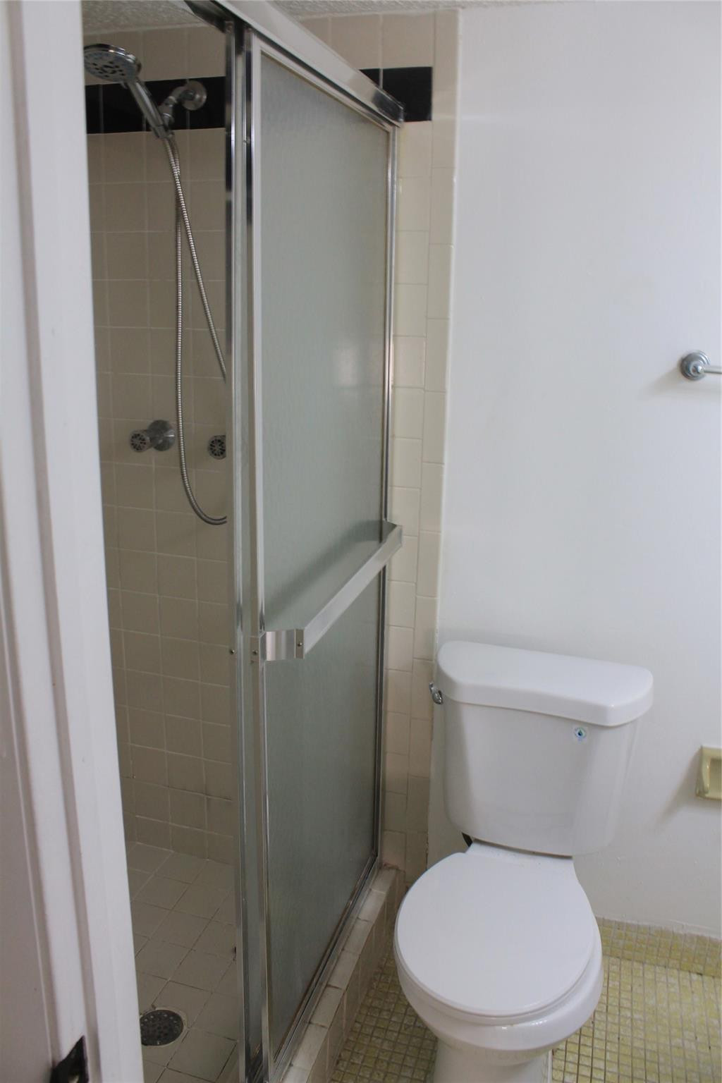 COUNTRYSIDE CONDO - Residential